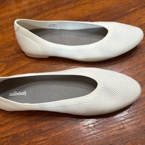 Allbirds Pointed Flats, Ivory/white, sz 9.5, brand new, never worn